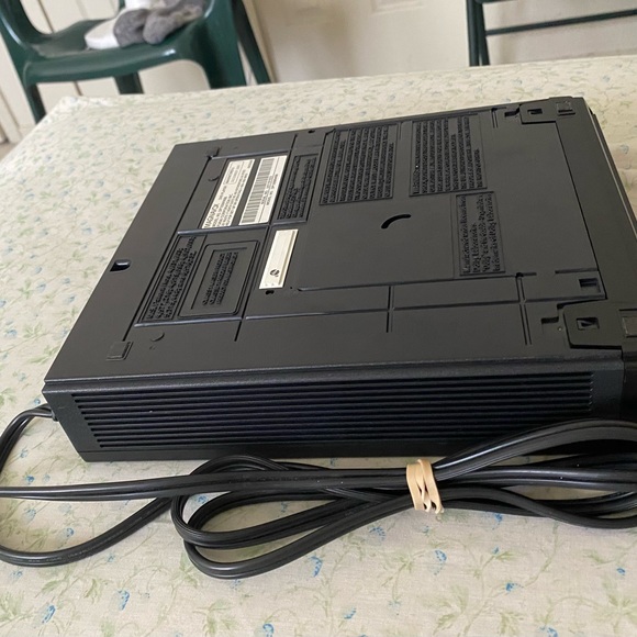 Magnavox DVD Player DP100MW8B - Picture 7 of 13